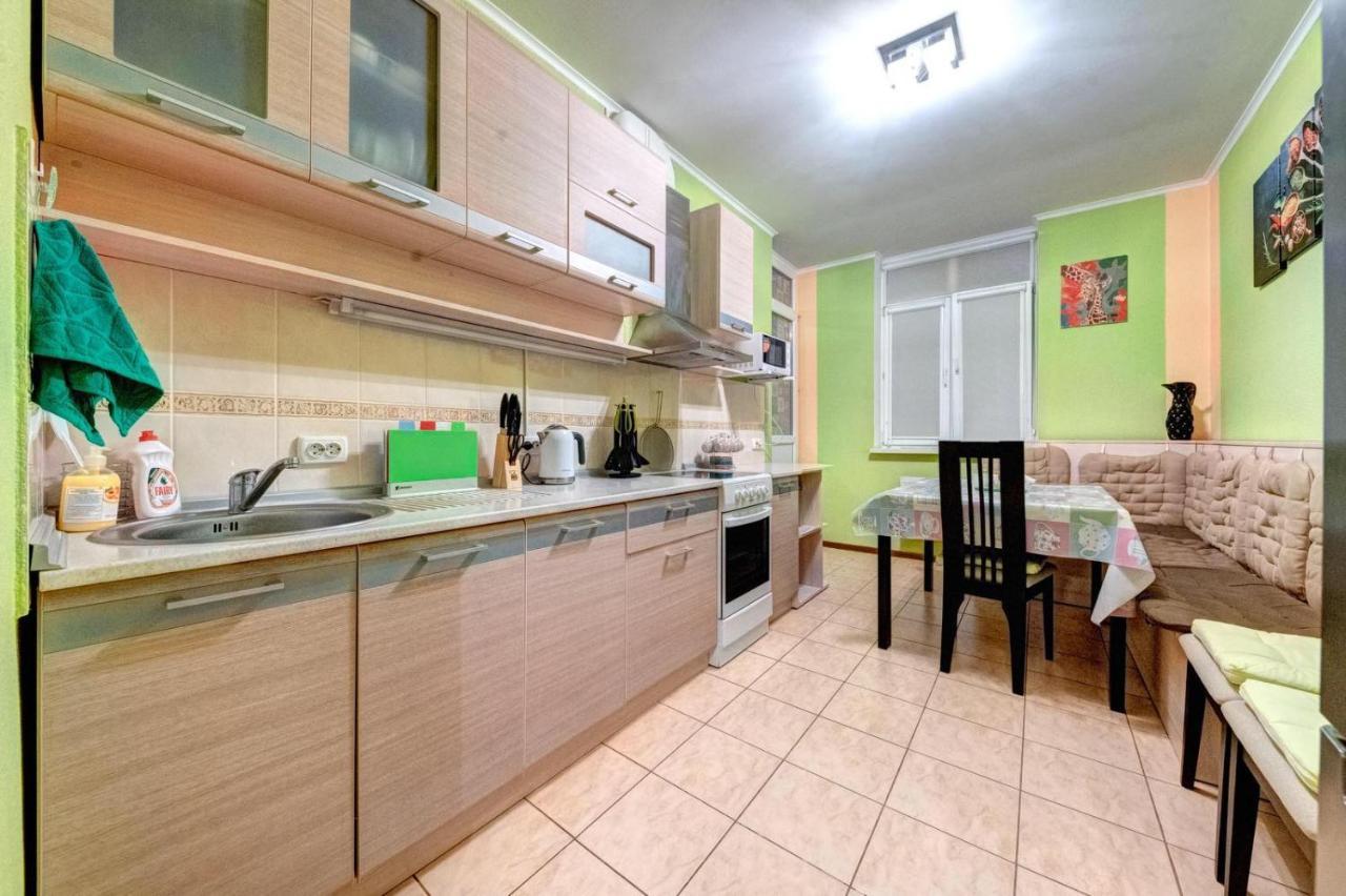 Modern Apartment Near Park Киев Экстерьер фото